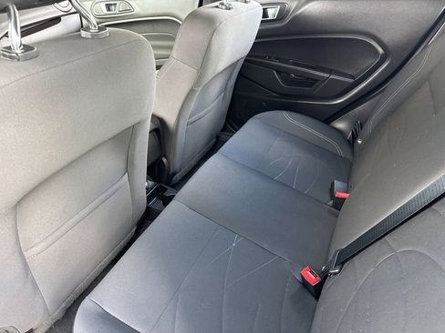 Used 2016 Ford Fiesta SE FWD image 13