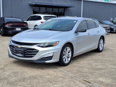 Used 2020 Chevrolet Malibu LT FWD image 4