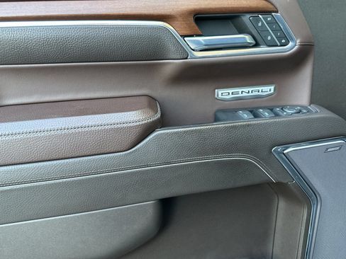 Certified 2023 GMC Sierra 1500 Denali AWD/4WD image 11