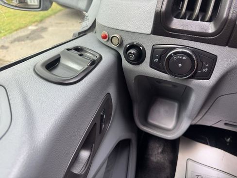 Used 2017 Ford Transit 350 XL RWD image 12