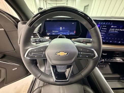 Used 2026 Chevrolet Tahoe High Country image 11