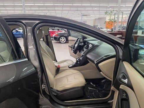 Used 2016 Ford Focus Electric Hatchback FWD image 34