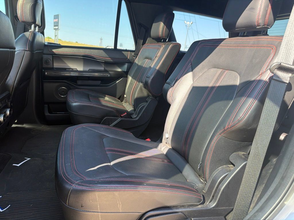 Used 2020 Ford Expedition Limited w/ Equipment Group 303A AWD/4WD image 13