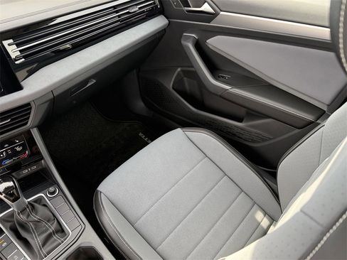 New 2026 Volkswagen Jetta SE image 27