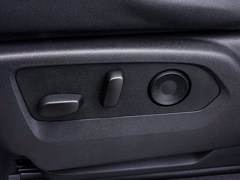 Used 2024 Chevrolet Silverado 1500 ZR2 w/ Technology Package image 21