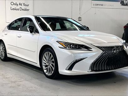 Used 2020 Lexus ES 350 w/ Luxury Package