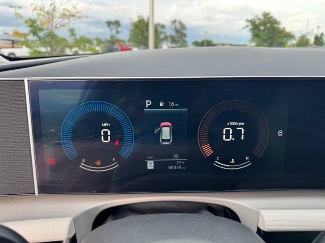 Used 2025 Hyundai Tucson SEL AWD/4WD image 17