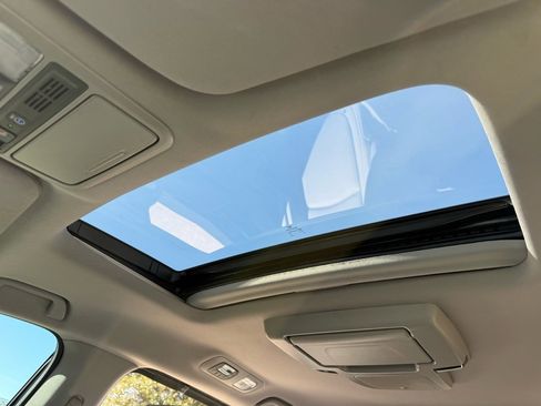 Used 2019 Honda Odyssey Touring image 23