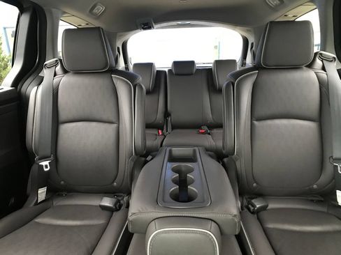 Used 2022 Honda Odyssey Elite image 10