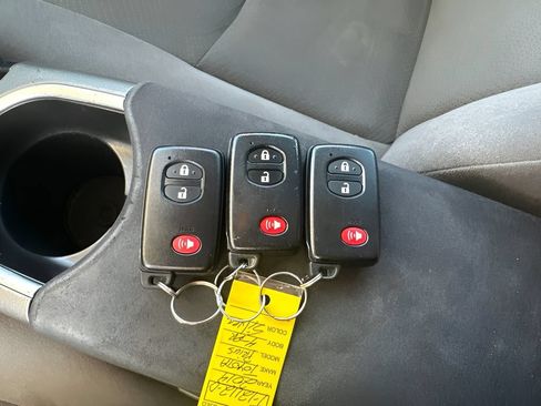 Used 2014 Toyota Prius Two FWD image 20