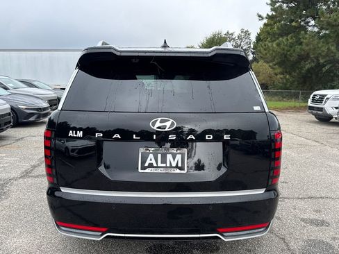 New 2026 Hyundai Palisade Calligraphy FWD image 5