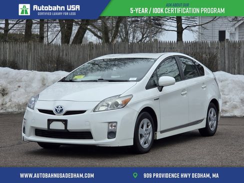 Used 2010 Toyota Prius Three image 1