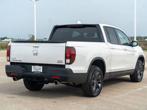 Used 2023 Honda Ridgeline Sport image 7