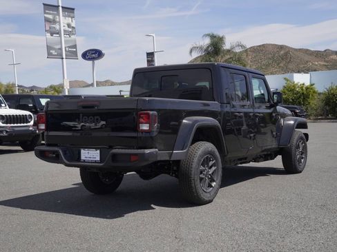 New 2026 Jeep Gladiator Sport image 4