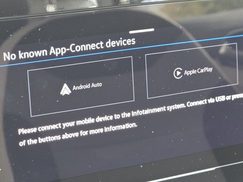 Certified 2025 Volkswagen Taos S AWD/4WD image 5