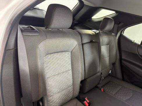 Used 2019 Chevrolet Equinox LT FWD image 19