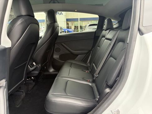 Used 2023 Tesla Model Y Long Range AWD/4WD image 22