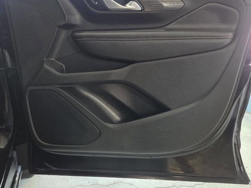 Used 2018 GMC Terrain SLT w/ Preferred Package image 22