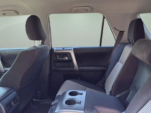 Used 2018 Toyota 4Runner SR5 AWD/4WD image 15