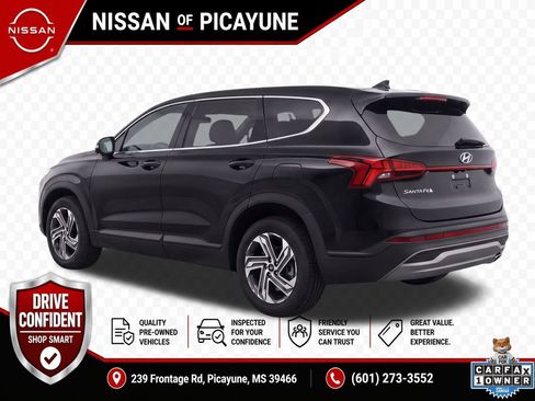 Used 2023 Hyundai Santa Fe SE FWD image 3