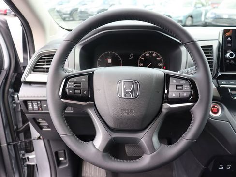 Certified 2026 Honda Odyssey EX-L image 32