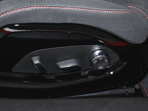 Used 2024 Chevrolet Corvette Stingray Premium Conv w/ Z51 Performance Package RWD image 54
