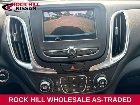 Used 2021 Chevrolet Equinox LT FWD image 16