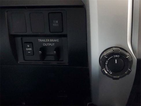 Used 2021 Toyota Tundra SR5 image 24