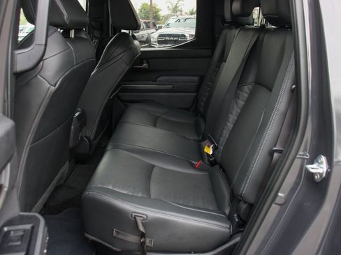 Used 2024 Toyota Tacoma TRD Sport image 38