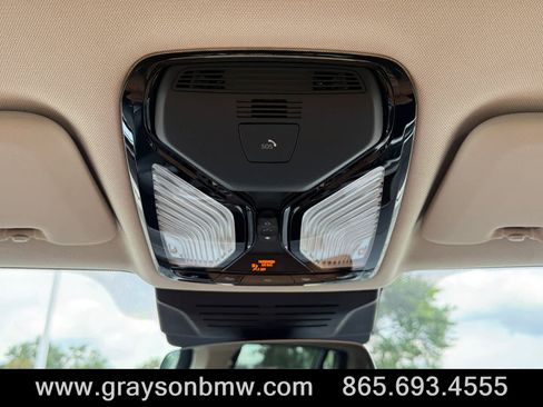 Used 2026 BMW X7 xDrive40i AWD/4WD image 29