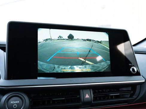 New 2026 Toyota Prius Plug-In Hybrid image 34