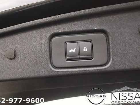 New 2026 Nissan Pathfinder SL AWD/4WD image 17
