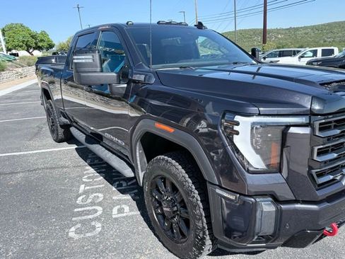 Used 2024 GMC Sierra 2500 AT4 w/ AT4 Premium Plus Package image 4