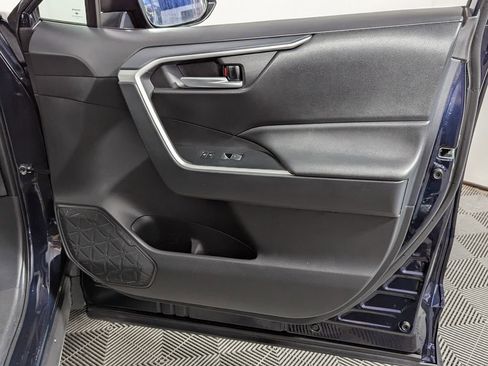 Certified 2025 Toyota RAV4 XLE image 28
