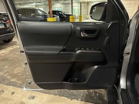 Used 2023 Toyota Tacoma TRD Sport w/ Black Out Package (TMS) AWD/4WD image 29