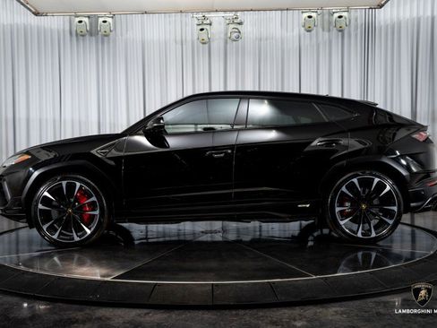 Used 2024 Lamborghini Urus S image 11