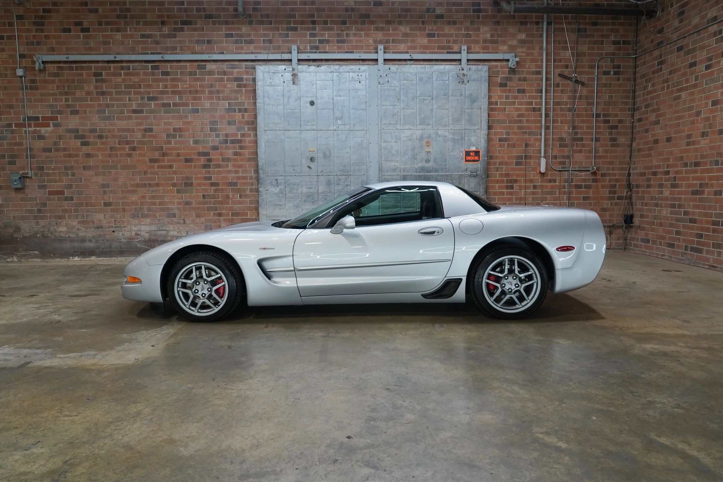 Used 2003 Chevrolet Corvette Z06 w/ Memory Package, 3 Drivers RWD image 1