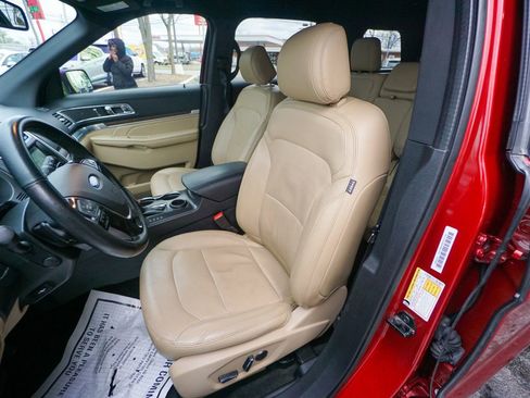 Used 2017 Ford Explorer Limited image 25