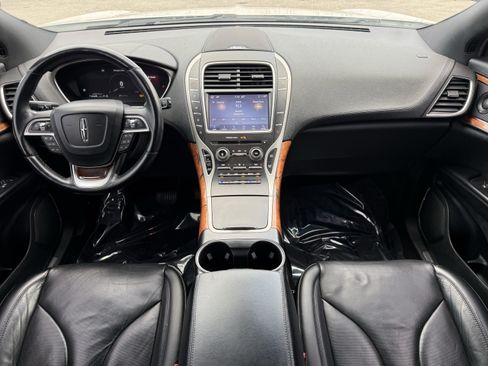 Used 2019 Lincoln Nautilus Reserve w/ Cargo Utility Package image 16