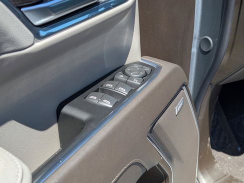 New 2026 Chevrolet Silverado 1500 LTZ w/ LTZ Premium Package AWD/4WD image 16