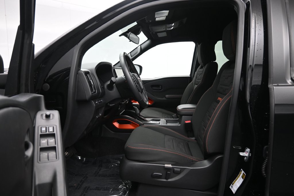 Used 2026 Nissan Frontier PRO-4X AWD/4WD image 21