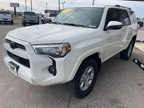 Used 2023 Toyota 4Runner SR5 Premium w/ Moonroof Package image 7