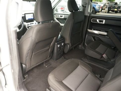 Used 2022 Ford Explorer XLT RWD image 11