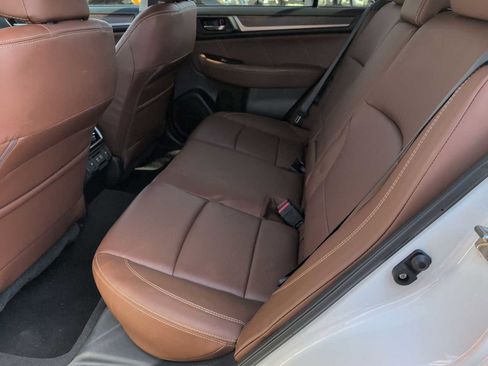 Used 2019 Subaru Outback 3.6R Touring image 19