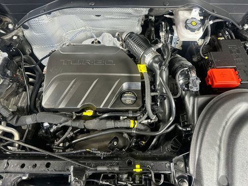 Used 2025 Chevrolet TrailBlazer LT FWD image 30