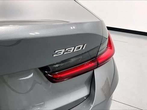 New 2026 BMW 330i Sedan w/ Premium Package RWD image 33