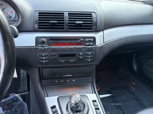 Used 2004 BMW M3 Coupe RWD image 16