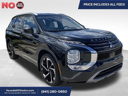 Used 2023 Mitsubishi Outlander SEL AWD/4WD image 1