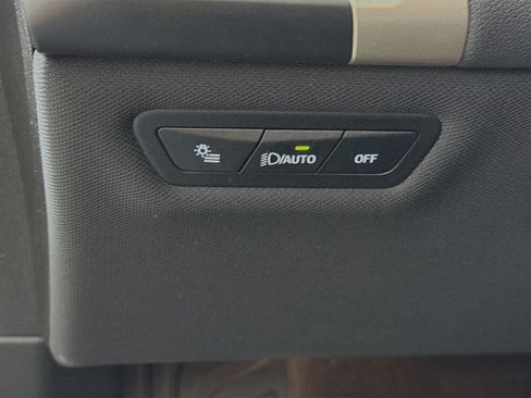 Used 2024 BMW iX xDrive50 w/ Premium Package AWD/4WD image 11