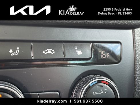 Used 2017 Volkswagen Tiguan Sport image 24